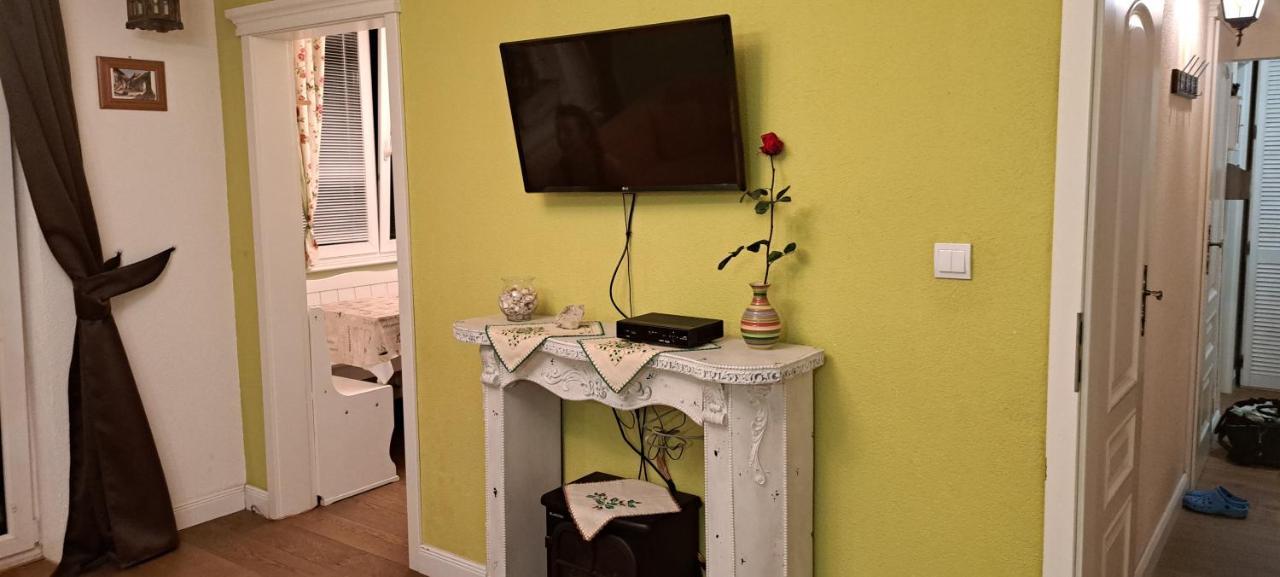 2 Rooms Apartment In Old Town Кошице Экстерьер фото